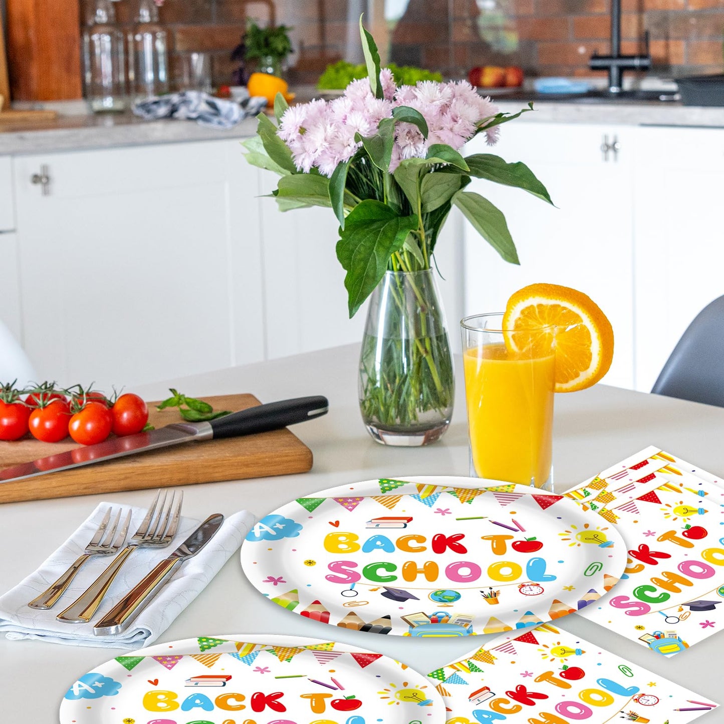 50Pcs Sunflower Paper Plates, 7 Inch Fall Dessert Plates for Picnic, Birthday and Thanksgiving
