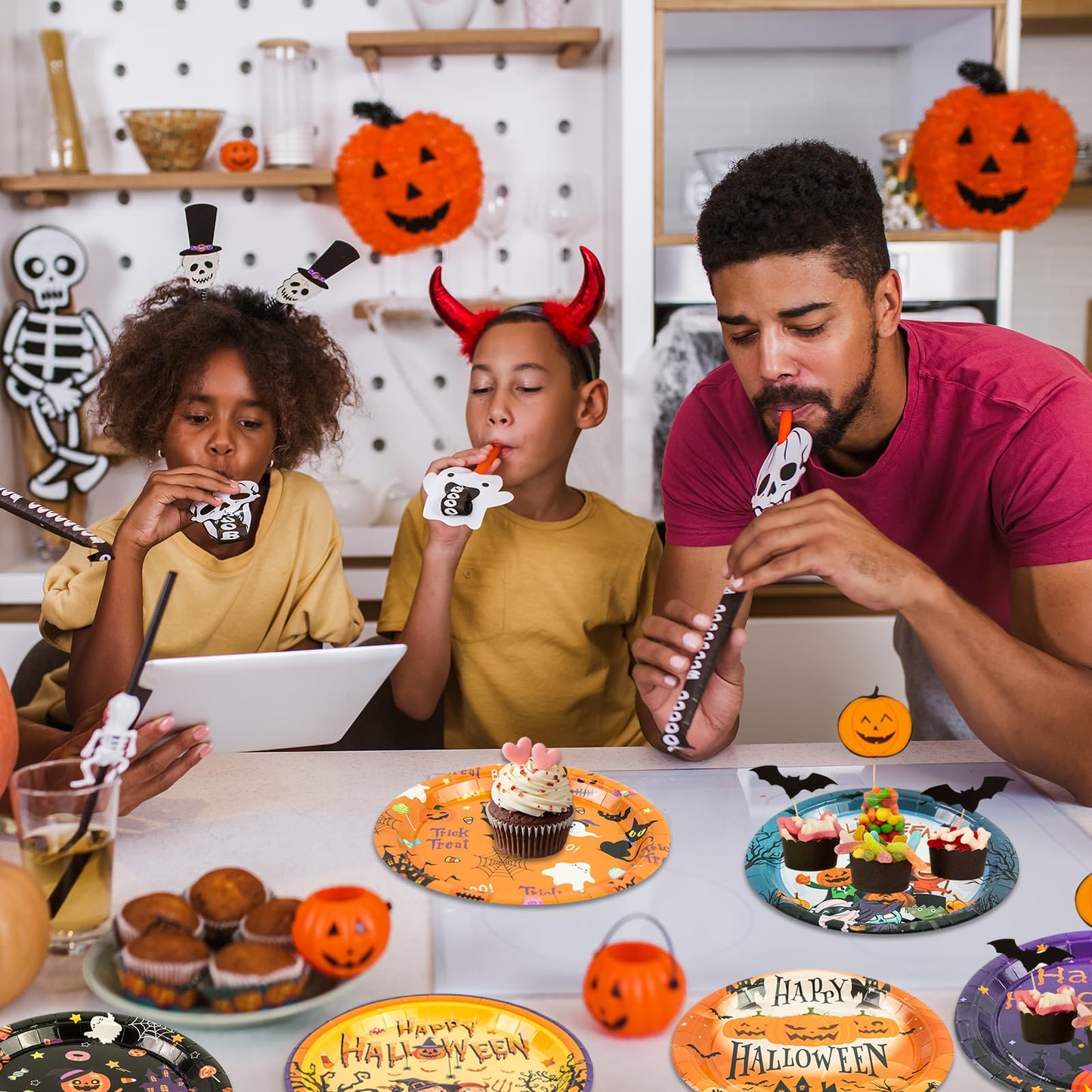 EVYIENEN 60 PCS Halloween Paper Plates,7 inch Paper Plates Pumpkin Monster Bat Skull and Ghost Disposable Cake Dessert Plate for Halloween Party Dinner Tableware Decoration Supplies